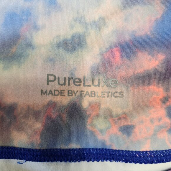 Neon cloud pattern bike shorts from Fabletics - Picture 4 of 4